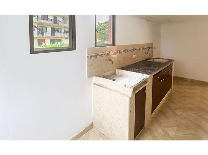 Apartamento de 2 alcobas en venta en Sector Alto De Los Chorros, Cali, 60 m² · foto 2 de 8