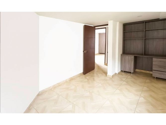 Apartamento de 2 alcobas en venta en Sector Alto De Los Chorros, Cali, 60 m² · foto 6 de 8