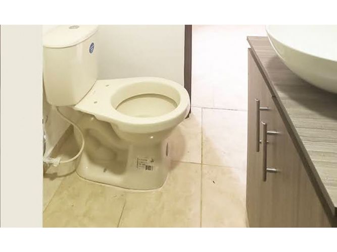 Apartamento de 2 alcobas en venta en Sector Alto De Los Chorros, Cali, 60 m² · foto 7 de 8