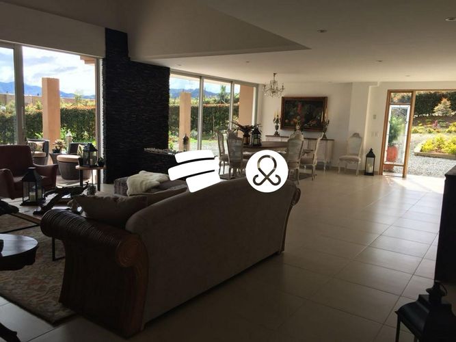 Casa de 6 alcobas en venta en La Ceja, 355 m² · foto 4 de 13