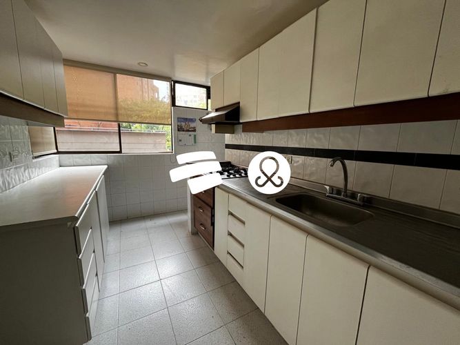 Apartamento de 3 alcobas en venta en El Poblado, Medellín, 181 m² · foto 17 de 24