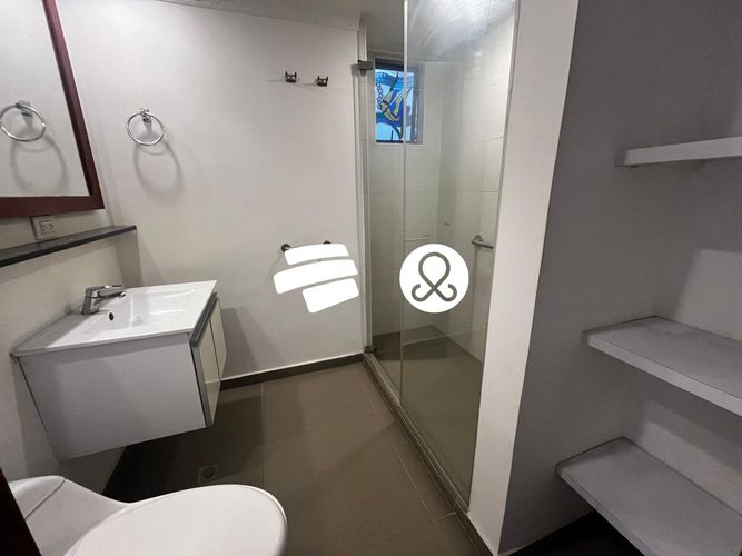 Apartamento de 3 alcobas en venta en El Poblado, Medellín, 181 m² · foto 19 de 24