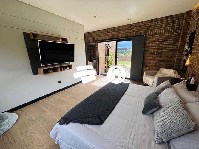 Casa de 3 alcobas en venta en Guamito, La Ceja · foto 15 de 24