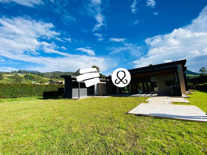 Casa de 4 alcobas en venta en Guamito, La Ceja · foto 8 de 24