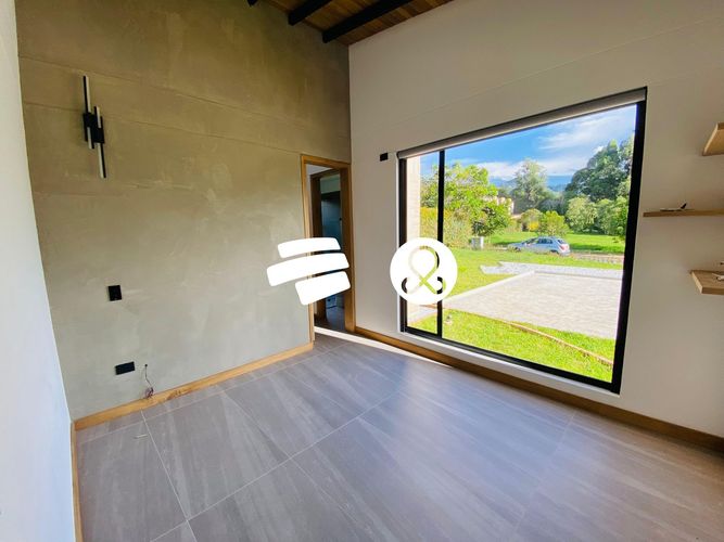 Casa de 4 alcobas en venta en Guamito, La Ceja · foto 21 de 24