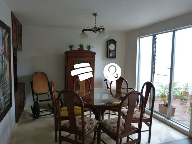 Casa de 3 alcobas en venta en Calasanz, Medellín, 220 m² · foto 16 de 17