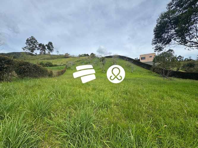 Lote en venta en Guamito, La Ceja, 2700 m² · foto 2 de 2