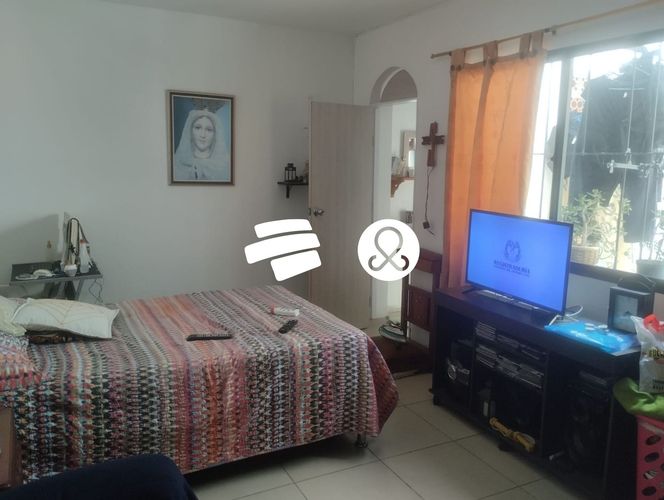 Casa de 4 alcobas en venta en Santa Teresita, Medellín, 240 m² · foto 11 de 24