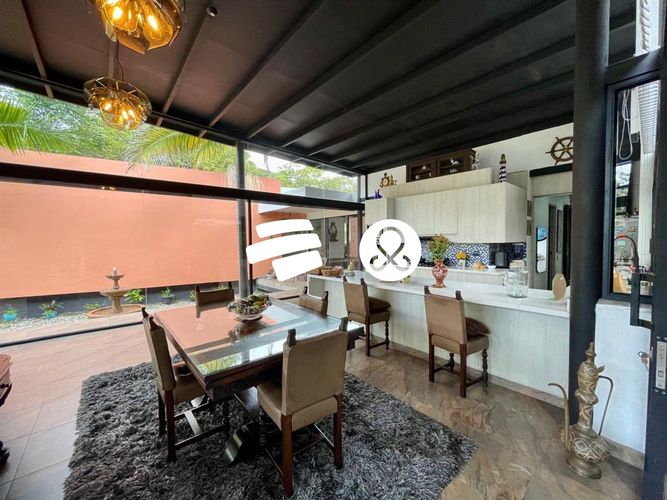 Casa de 3 alcobas en venta en El Capiro, Rionegro, 400 m² · foto 3 de 16
