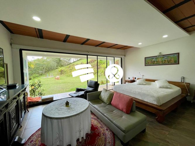 Casa de 3 alcobas en venta en El Capiro, Rionegro, 400 m² · foto 5 de 16