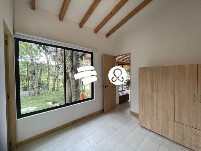 Casa de 3 alcobas en venta en El Capiro, Rionegro, 400 m² · foto 13 de 16