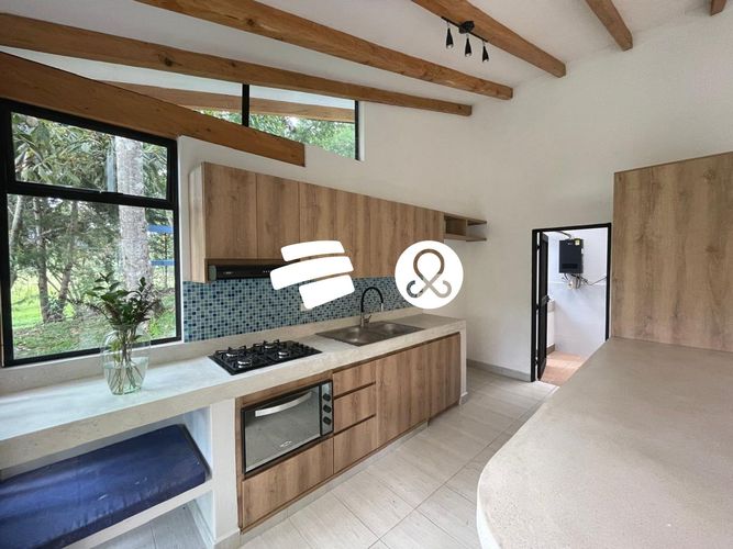 Casa de 3 alcobas en venta en El Capiro, Rionegro, 400 m² · foto 15 de 16