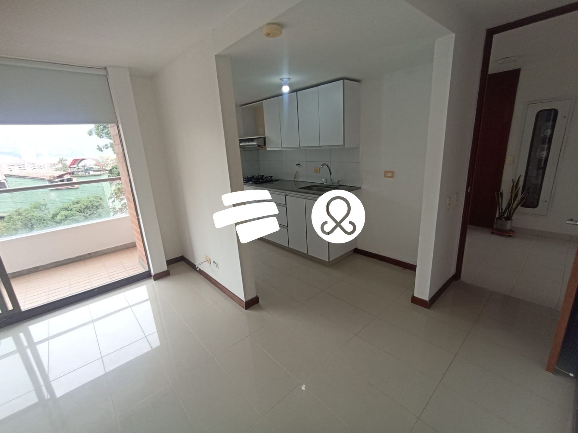 Apartamento en venta en Zona Centro, Envigado · foto 4 de 24
