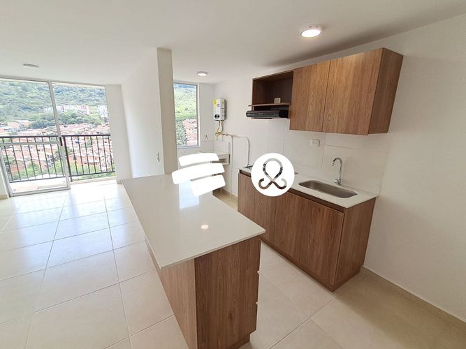 Apartamento de 2 alcobas en venta en Zona Industrial 3, Bello, 54 m² · foto 3 de 15