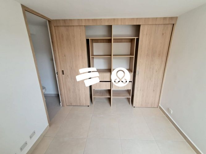 Apartamento de 2 alcobas en venta en Zona Industrial 3, Bello, 54 m² · foto 10 de 15