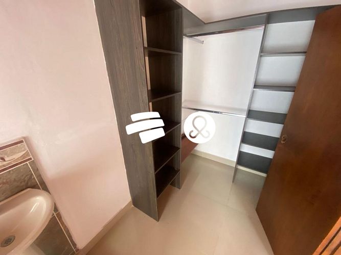 Casa de 5 alcobas en venta en Rionegro, 120 m² · foto 3 de 14