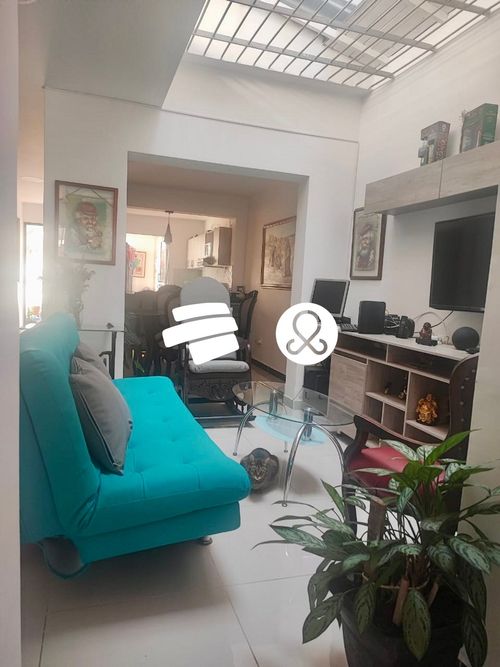 Casa en venta en Viviendas Del Sur, Itagüí · foto 2 de 20