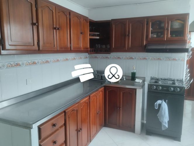 Casa de 5 alcobas en venta en Santa Teresita, Medellín, 185 m² · foto 6 de 24
