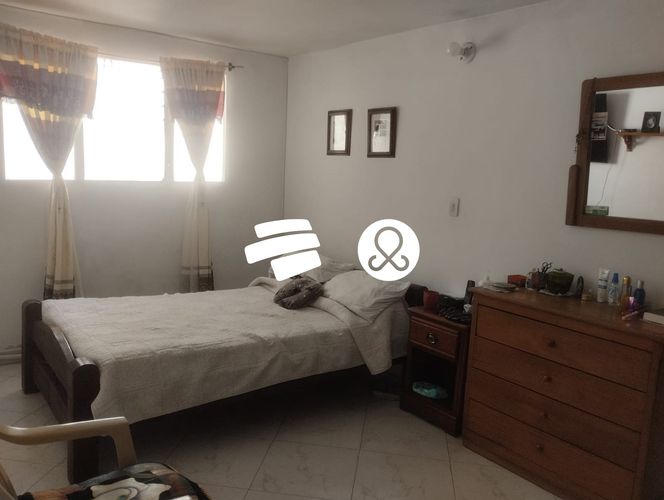 Casa de 5 alcobas en venta en Santa Teresita, Medellín, 185 m² · foto 14 de 24