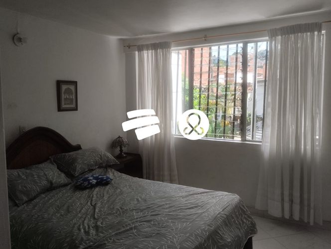 Casa de 5 alcobas en venta en Santa Teresita, Medellín, 185 m² · foto 16 de 24