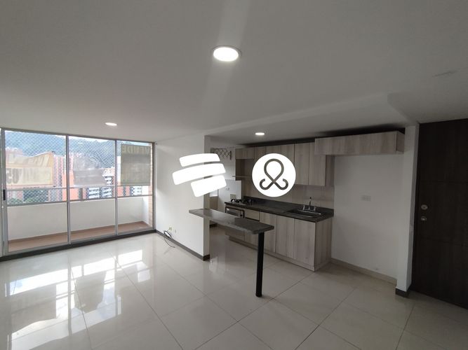 Apartamento de 3 alcobas en venta en Las Lomitas, Sabaneta, 70 m² · foto 3 de 19