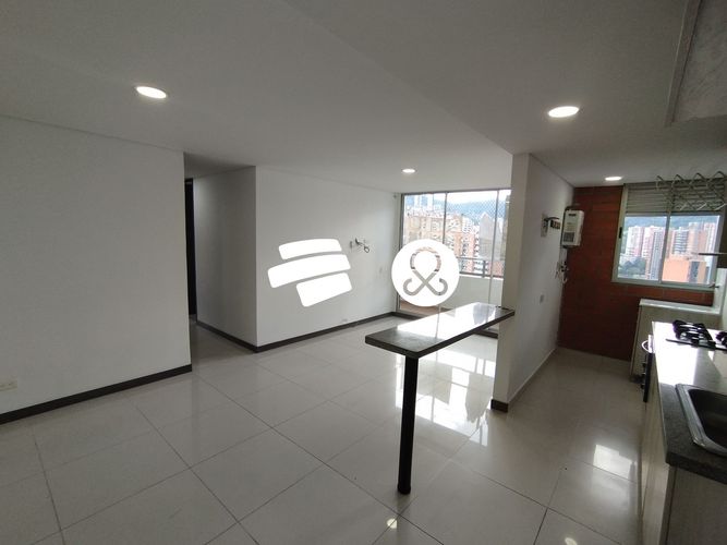 Apartamento de 3 alcobas en venta en Las Lomitas, Sabaneta, 70 m² · foto 6 de 19