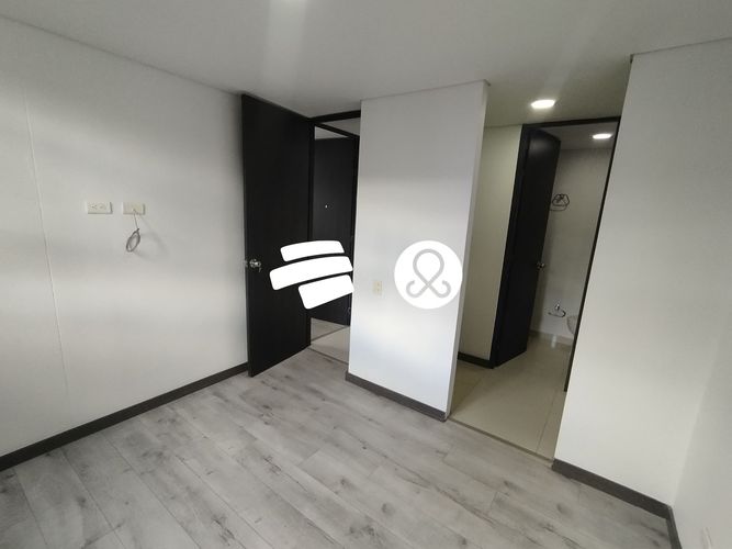 Apartamento de 3 alcobas en venta en Las Lomitas, Sabaneta, 70 m² · foto 16 de 19