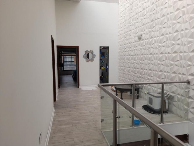 Casa en venta en La Esmeralda, Bogotá · foto 6 de 17