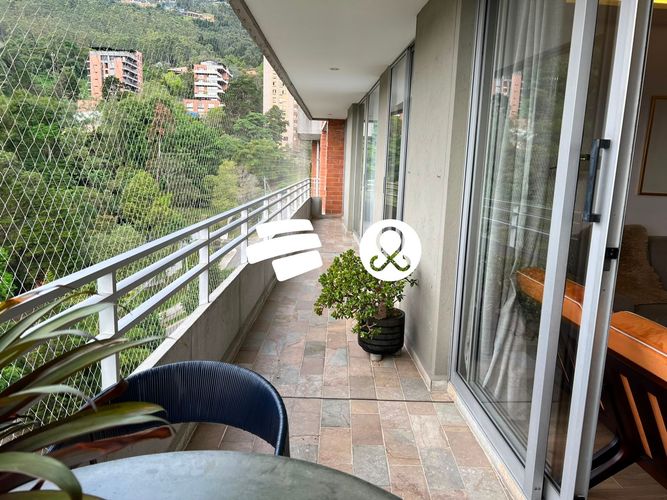 Apartamento de 2 alcobas en venta en El Tesoro, Medellín, 134 m² · foto 14 de 18