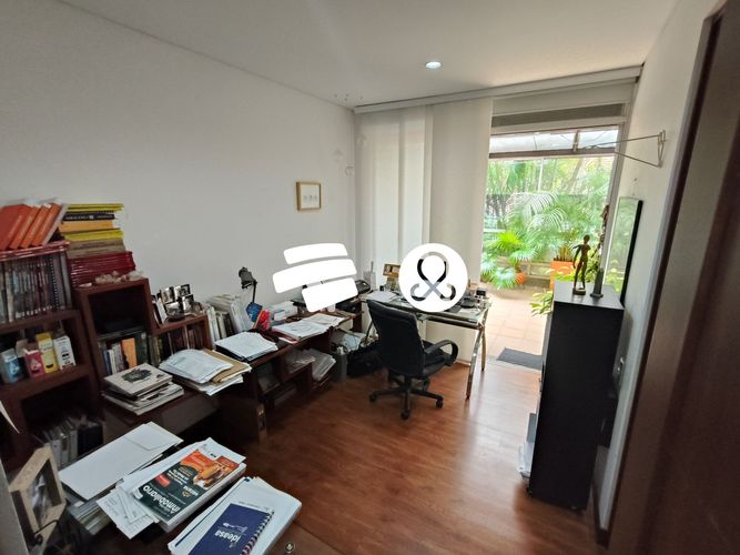 Apartamento de 3 alcobas en venta en El Poblado, Medellín, 202 m² · foto 23 de 24