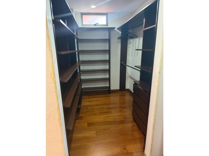 Apartamento de 4 alcobas en venta en Fontibon, Bogotá, 211 m² · foto 9 de 24