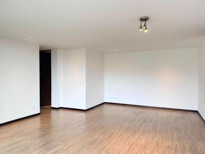Apartamento de 2 alcobas en arriendo en El Poblado, Medellín, 90 m² · foto 5 de 17