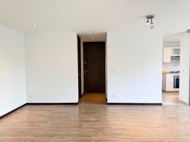 Apartamento de 2 alcobas en arriendo en El Poblado, Medellín, 90 m² · foto 6 de 17