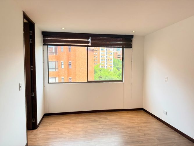 Apartamento de 2 alcobas en arriendo en El Poblado, Medellín, 90 m² · foto 11 de 17