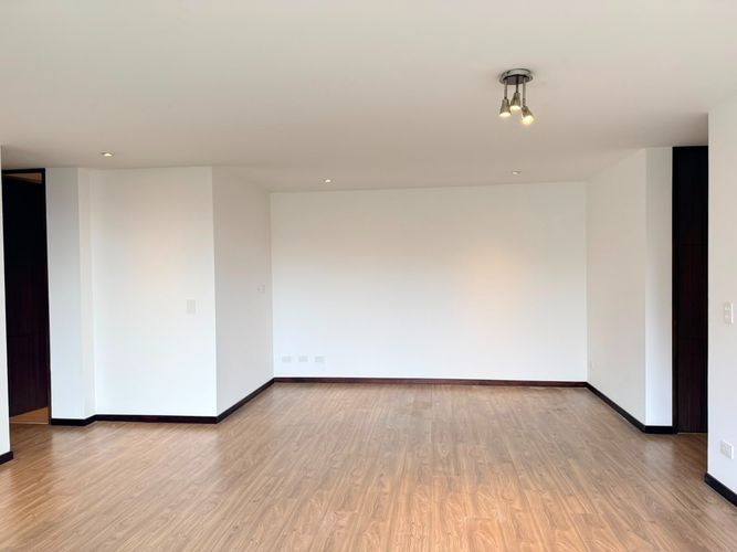 Apartamento de 2 alcobas en arriendo en El Poblado, Medellín, 90 m² · foto 7 de 17