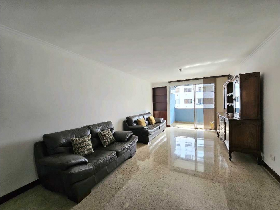 Apartamento en venta en Los colores, Medellín 2