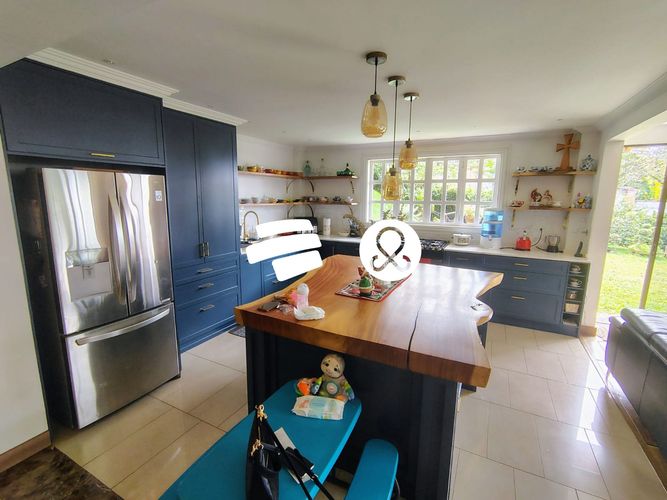 Casa de 8 alcobas en venta en Altos Del Poblado, Medellín, 953 m² · foto 6 de 24