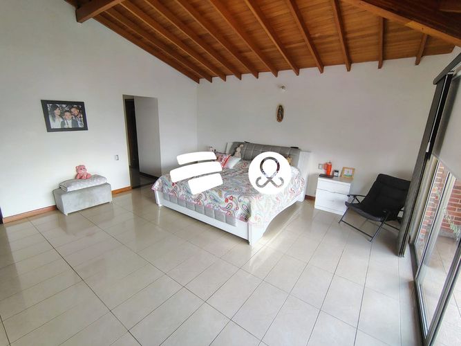 Casa de 8 alcobas en venta en Altos Del Poblado, Medellín, 953 m² · foto 7 de 24
