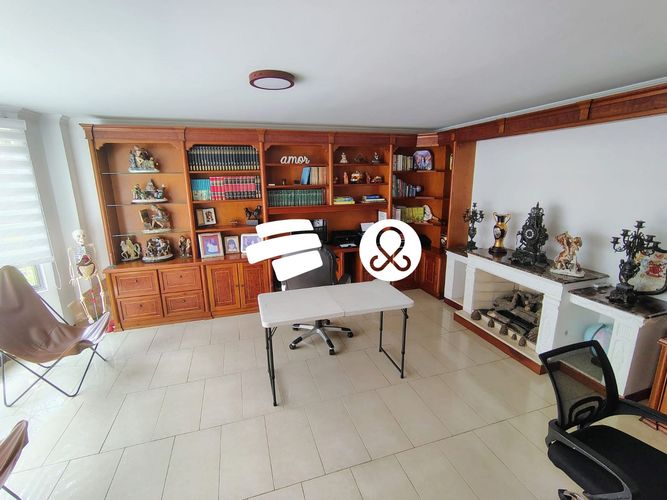 Casa de 8 alcobas en venta en Altos Del Poblado, Medellín, 953 m² · foto 13 de 24