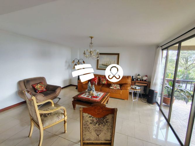 Casa de 8 alcobas en venta en Altos Del Poblado, Medellín, 953 m² · foto 14 de 24