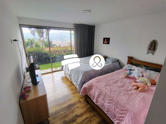 Casa de 8 alcobas en venta en Altos Del Poblado, Medellín, 953 m² · foto 15 de 24