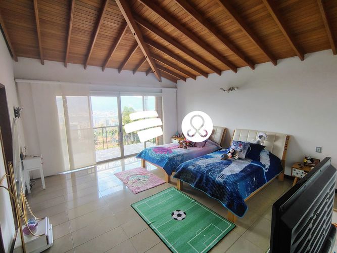 Casa de 8 alcobas en venta en Altos Del Poblado, Medellín, 953 m² · foto 19 de 24
