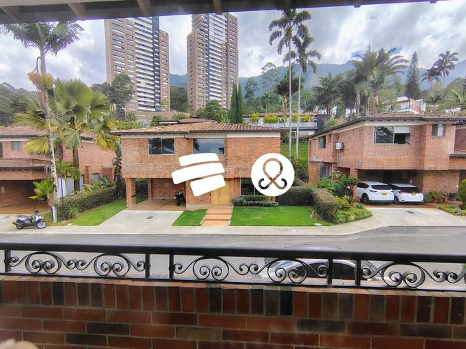 Casa de 8 alcobas en venta en Altos Del Poblado, Medellín, 953 m² · foto 23 de 24