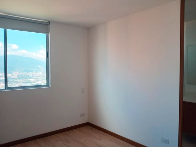 Apartamento de 3 alcobas en arriendo en El Poblado, Medellín, 116 m² · foto 12 de 20