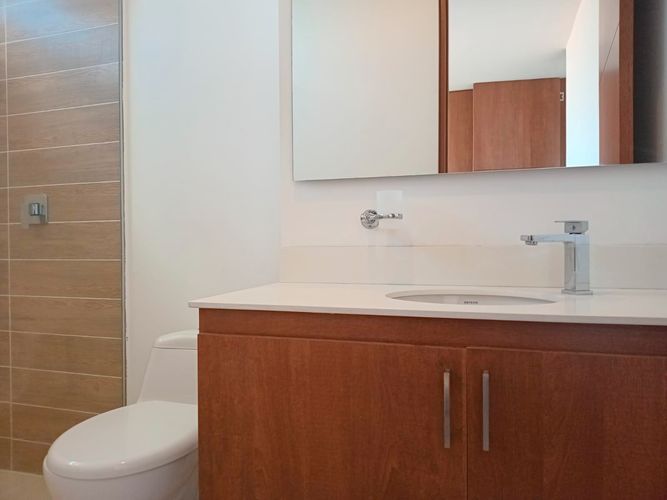 Apartamento de 3 alcobas en arriendo en El Poblado, Medellín, 116 m² · foto 18 de 20
