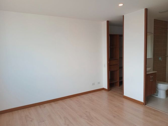 Apartamento de 3 alcobas en arriendo en El Poblado, Medellín, 116 m² · foto 11 de 20