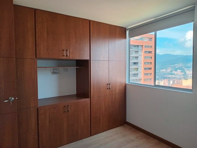 Apartamento de 3 alcobas en arriendo en El Poblado, Medellín, 116 m² · foto 10 de 20