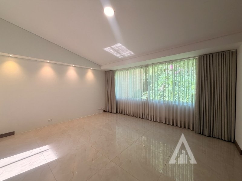 Apartamento en arriendo en El Poblado, Medellín · foto 23 de 24