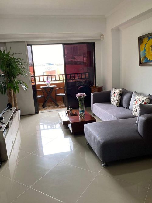 Apartamento en venta en La Flora, Cali · foto 2 de 16