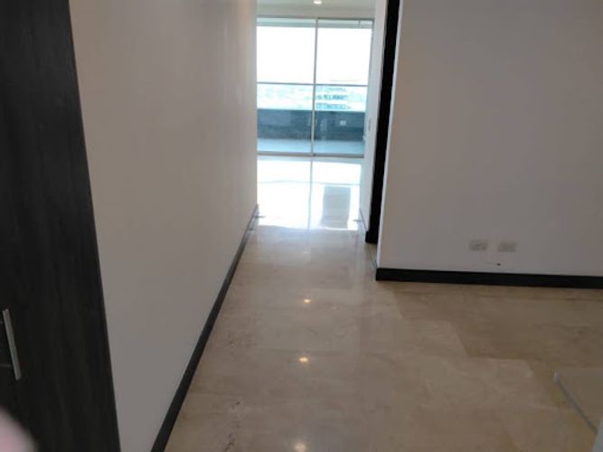Apartamento de 3 alcobas en arriendo en Vía Las Palmas, Medellín, 125 m² · foto 6 de 24